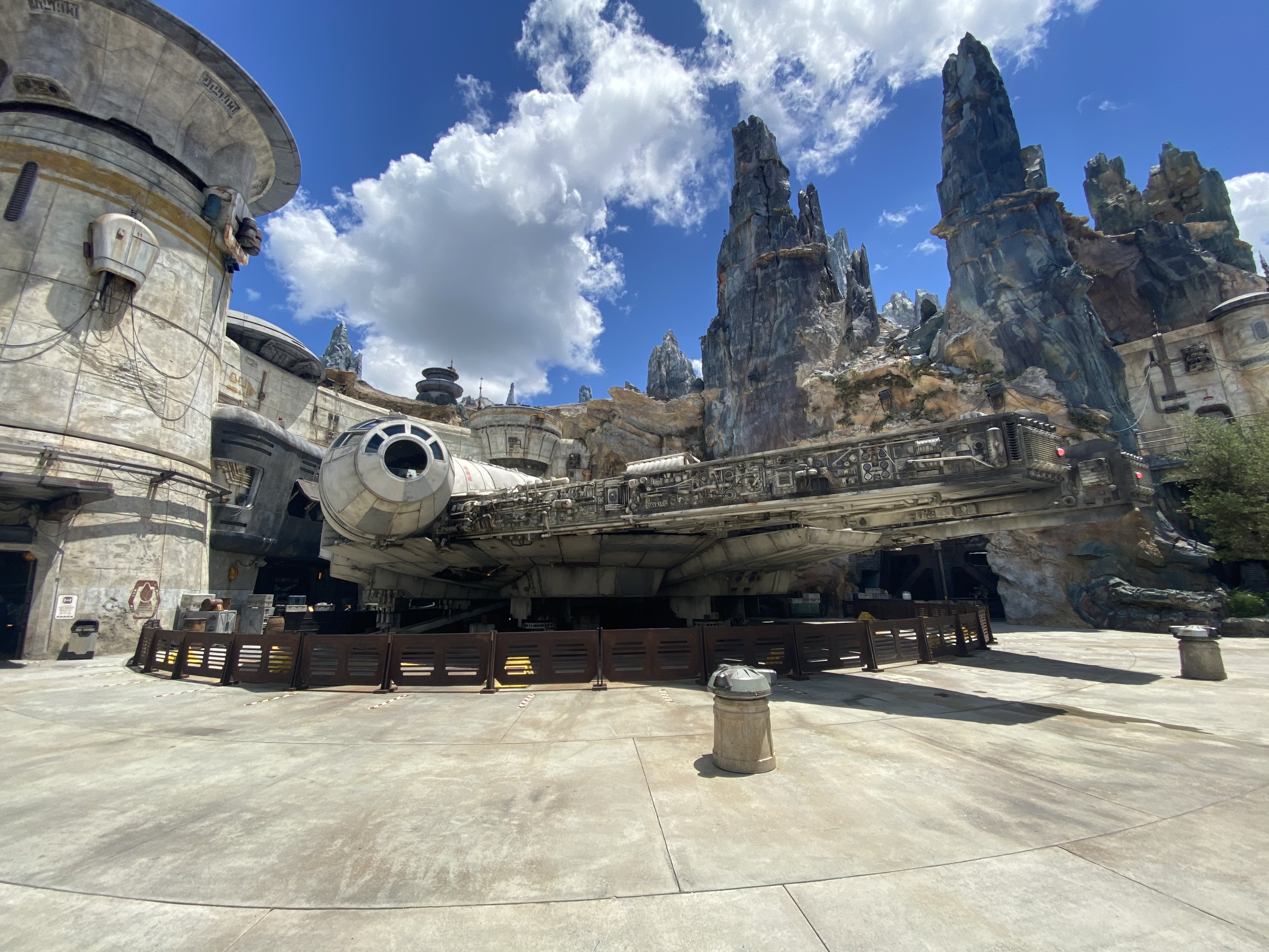 A picture of the Millenium Falcon ship at Disney World